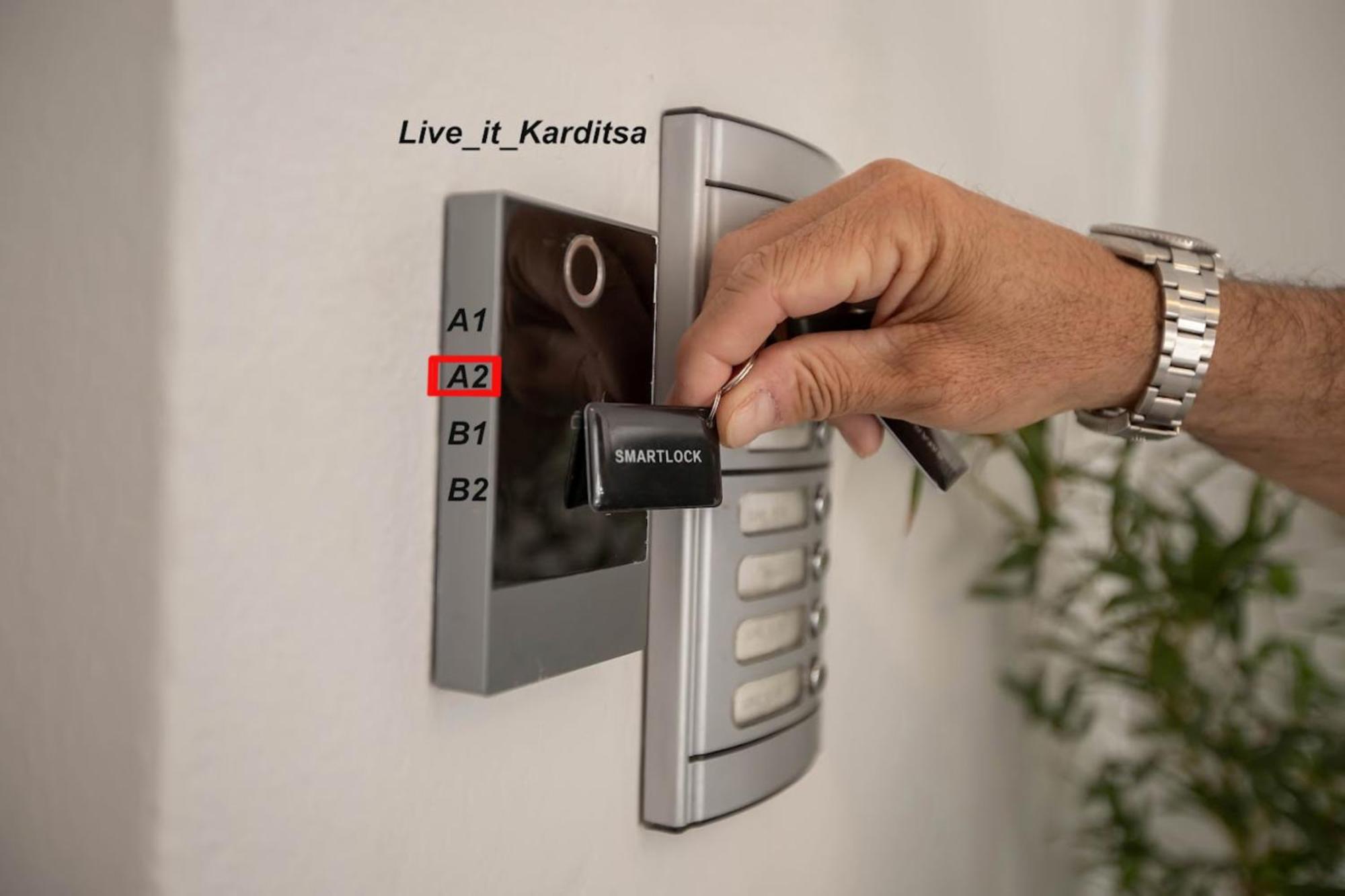 Live It _ Kardítsa Exteriér fotografie